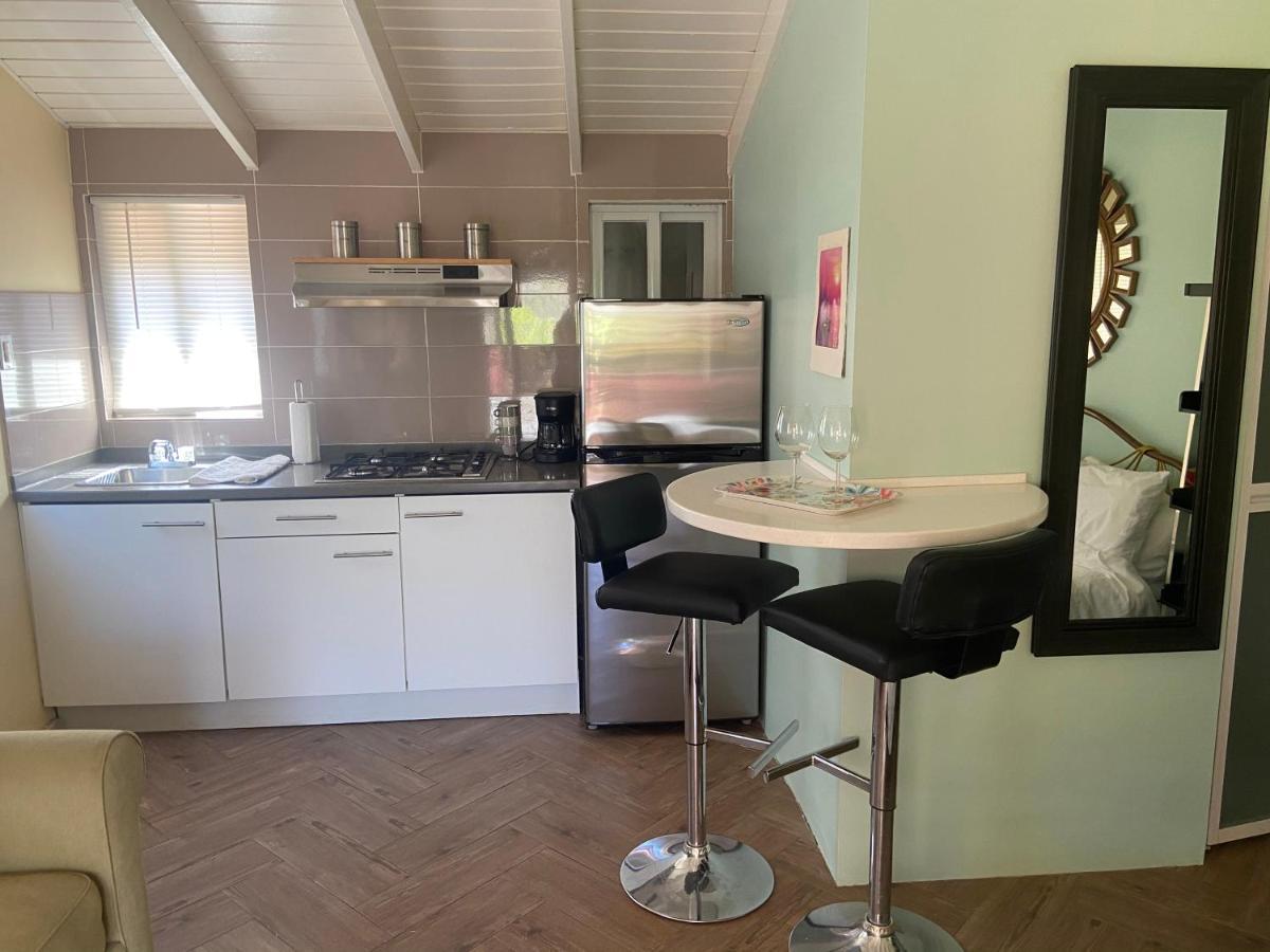 Cozy Studio With Private Spa Oranjestad Eksteriør billede