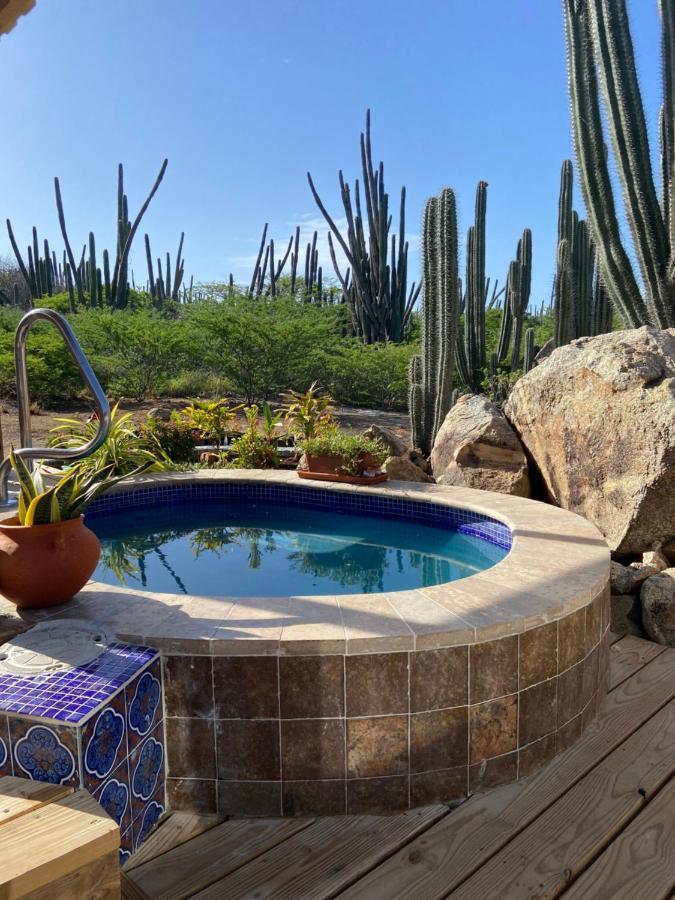 Cozy Studio With Private Spa Oranjestad Eksteriør billede