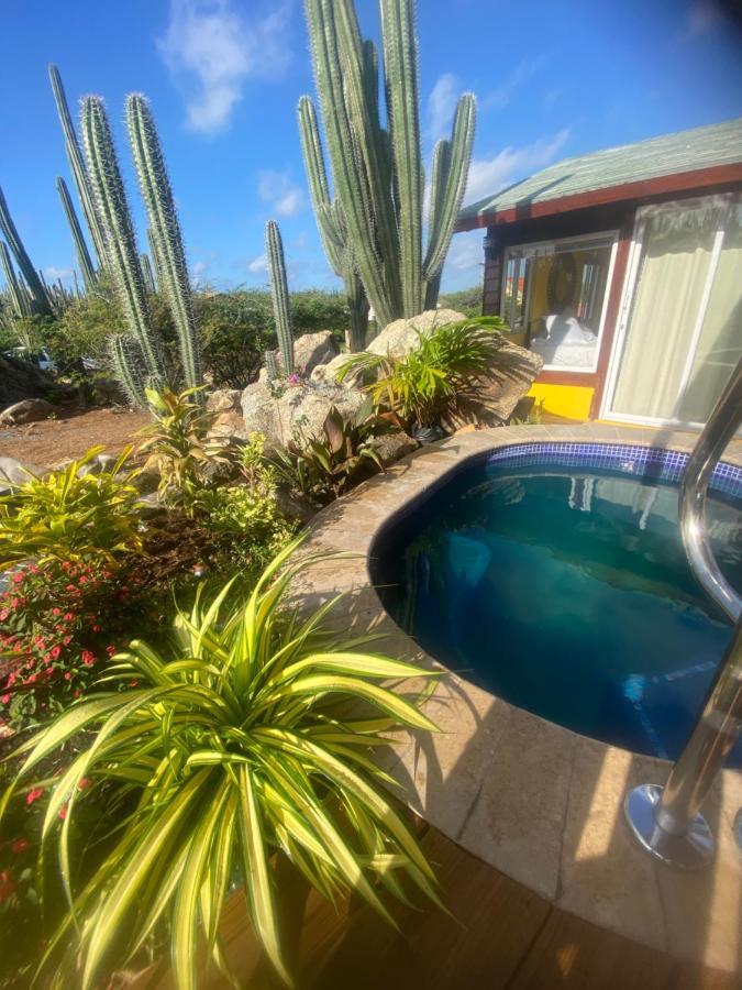 Cozy Studio With Private Spa Oranjestad Eksteriør billede
